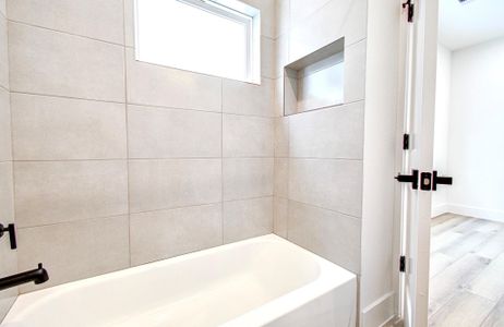 New construction Single-Family house 737 W 21St St, Houston, TX 77008 - image 9