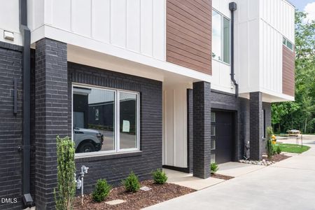 New construction Townhouse house 1525 Havenmont Ct, Raleigh, NC 27608 - image