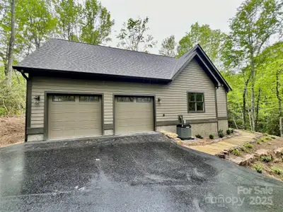 New construction Single-Family house 435 Soquili Dr, Brevard, NC 28712 - image