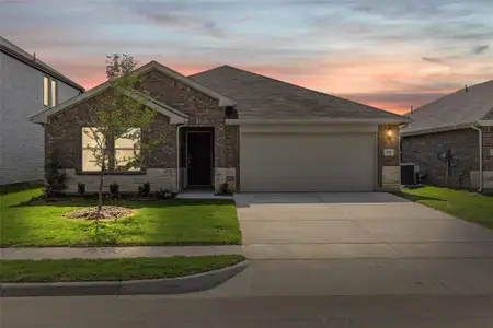 New construction Single-Family house 250 Sugarlands Dr, Greenville, TX 75402 plan The Fitzhugh - image