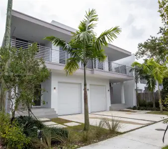 New construction Townhouse house 3374 Day Ave, Unit #A, Miami, FL 33133 - image