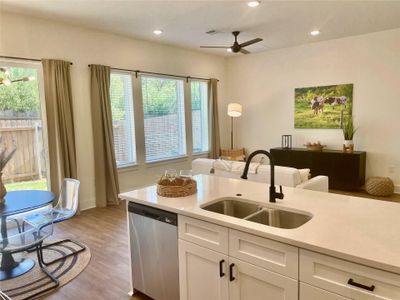 New construction Condo house 1811 Webberville Rd, Unit 4103, Austin, TX 78721 Kirby- photo 4 4