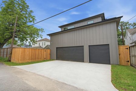 New construction Single-Family house 2015 Harvard St, Houston, TX 77008 - image