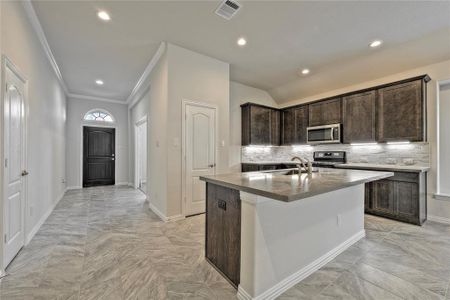 New construction Single-Family house 10922 Youngquist Drive, Mont Belvieu, TX 77535 - photo 1 1