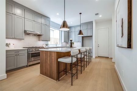 New construction Single-Family house 2329 Richton St, Houston, TX 77098 - image 11