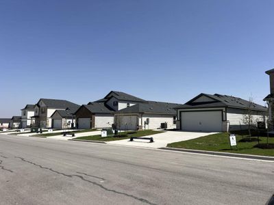 New construction Single-Family house 309 Old Stagecoach Rd, Jarrell, TX 76537 plan Drummond - image