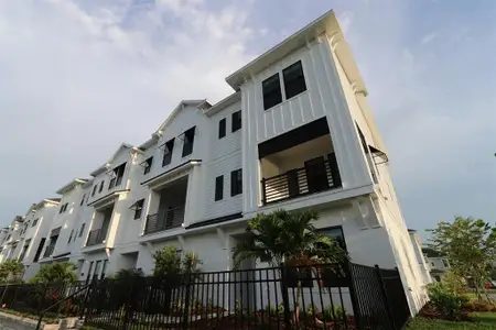 New construction Townhouse house 7200 Sutton Ln, Sarasota, FL 34240 - image