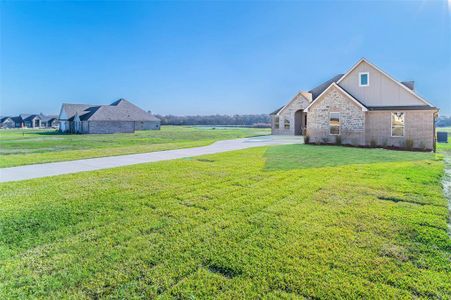 New construction Single-Family house 1052 Grison Cir, Corsicana, TX 75109 - image