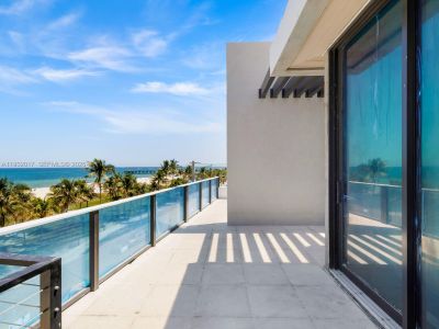 New construction Townhouse house 499 N Ocean Blvd, Unit 3, Pompano Beach, FL 33062 - image