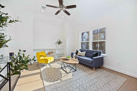 New construction Single-Family house 1307 Beachton St, Houston, TX 77007 - image 5