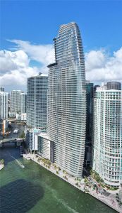 New construction Condo/Apt house 300 Biscayne Blvd Way, Unit 2809, Miami, FL 33131 - photo 0