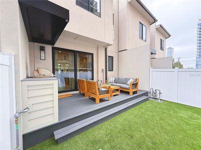 New construction Townhouse house 233 8Th St N, St. Petersburg, FL 33701 - image