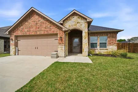New construction Single-Family house 602 Moseley Ln, Greenville, TX 75402 - image