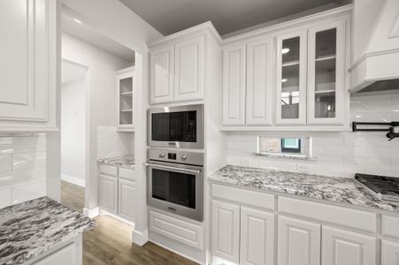 New construction Single-Family house 604 S Hidden Lakes Dr, DeSoto, TX 75115 plan Brentwood III FSW w/Media - image 18