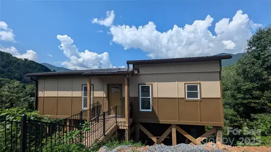 New construction Single-Family house 201 Kadire Dr, Waynesville, NC 28785 - image