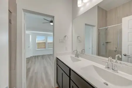 New construction Single-Family house 1058 Garnet Star Dr, La Marque, TX 77568 plan Primrose - image 14