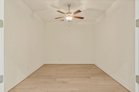 New construction Single-Family house 9258 Cedar Bnd, Plantersville, TX 77363 - image 12