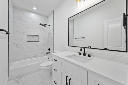 New construction Single-Family house 4208 Castor St, Unit B, Houston, TX 77022 - image 9