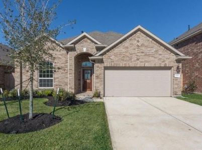 New construction Single-Family house 6907 Aspen Peak Drive, Baytown, TX 77521 - photo 0