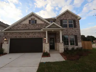 New construction Single-Family house 32206 Sunbeam Dr, Fulshear, TX 77441 plan Whitley - Premier Series - image