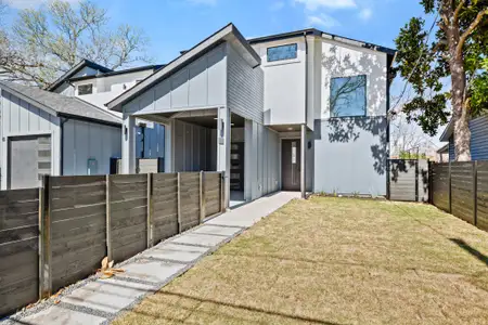 Fully fenced in front yard