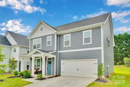 New construction Single-Family house 1013 Simfield Valley Ct, Matthews, NC 28105 - image