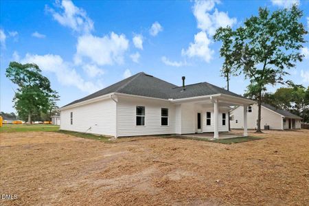 New construction Single-Family house 107 Oxford Ct, La Grange, NC 28551 plan Plan 2100 - image