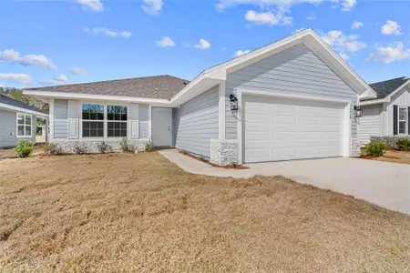 New construction Single-Family house 12669 Nw 162Nd Dr, Alachua, FL 32615 null- photo 0