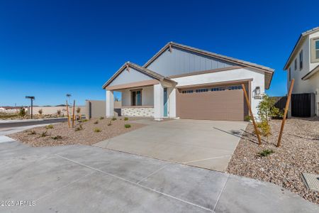 New construction Single-Family house 30160 Palo Brea Wy, Buckeye, AZ 85396 plan Plan 4001 - image