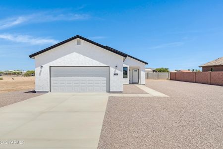 New construction Single-Family house 9000 W Torreon Drive, Arizona City, AZ 85123 - photo 0