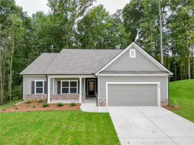New construction Single-Family house 95 Fairwinds Dr, Covington, GA 30016 plan (GA)Carson A.1 2 Front Entry - image