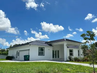 New construction Single-Family house Miami, FL 33177 - image