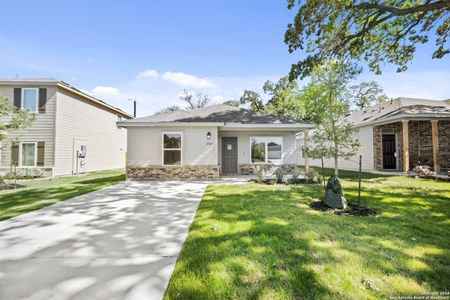 New construction Single-Family house 3509 Strawberry Grove, San Antonio, TX 78264 - photo 0