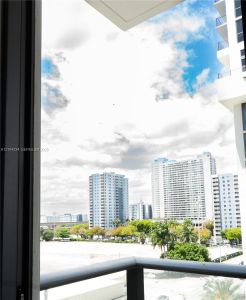 New construction Condo house 11 Ne 6Th St, Unit 513, Miami, FL 33132 - image