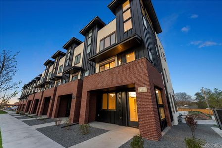 New construction Townhouse house 2168 Applewood Drive, Lakewood, CO 80215 - photo 0 0