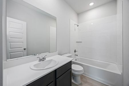 New construction Single-Family house 3065 El Dorado Dr, Brookshire, TX 77423 plan Hawthorne - image 9