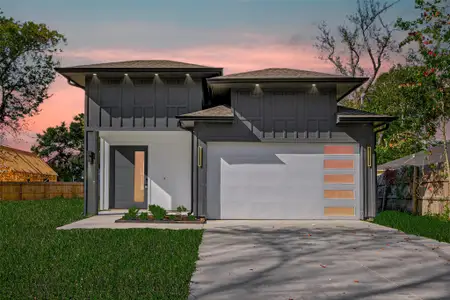 New construction Single-Family house 1904 Bell St, Dayton, TX 77535 - image