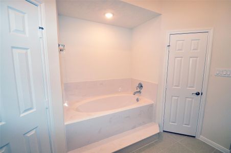 New construction Single-Family house 2210 Fortuna Dr, League City, TX 77539 - image 10