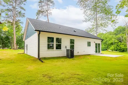 New construction Single-Family house 516 N Mulberry St, Cherryville, NC 28021 - image