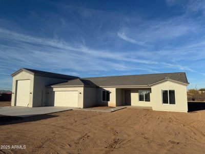 New construction Single-Family house 28304 N 220Th Ave, Wittmann, AZ 85361 null- photo 0