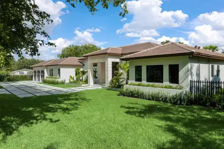 New construction Single-Family house 9475 Sw 117Th Ter, Miami, FL 33176 - image