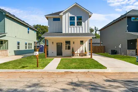 New construction Single-Family house 612.5 N Robinson St Nw, Cleburne, TX 76031 - image