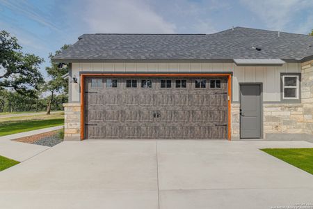 New construction Single-Family house 141 Hondo Ridge, La Vernia, TX 78121 - photo 3 3