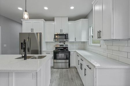 New construction Single-Family house 15090 Austin Rd, Willis, TX 77378 - image 13