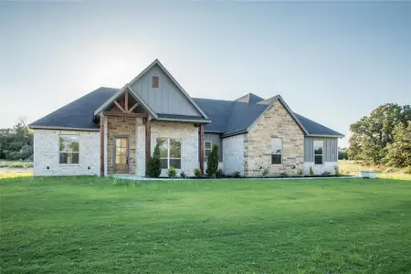 New construction Single-Family house 141 Prairie Winds Dr, Poolville, TX 76487 - image