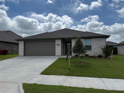 New construction Single-Family house 1819 Boxwood Dr, Sherman, TX 75092 - image