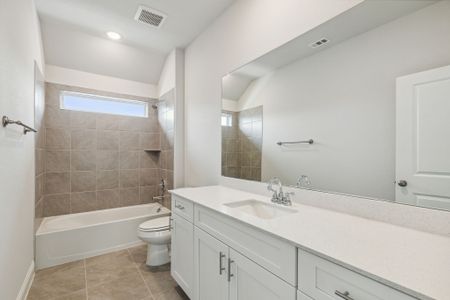 New construction Single-Family house 1150 Marina Dr, Seagoville, TX 75159 plan Robin - image 7