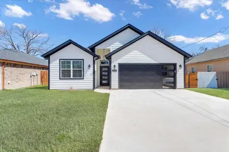 New construction Single-Family house 1323 S Montgomery St, Sherman, TX 75090 - image