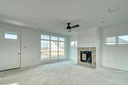 New construction Single-Family house 1356 Orange Blossom Court, Gainesville, TX 76240 6406- photo 3 3