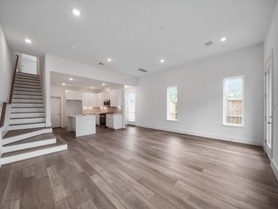 New construction Single-Family house 7508 Carver Rd, Houston, TX 77088 - image 18
